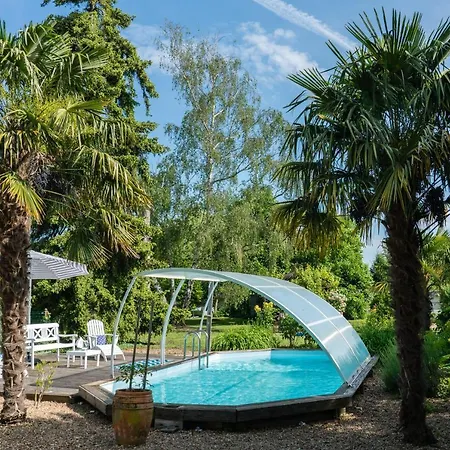 Chanelle Couette-café Les Rosiers