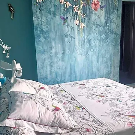 Chanelle Couette-café Les Rosiers