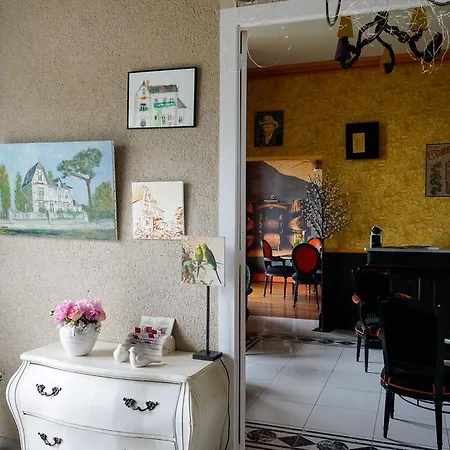 Couette-café Chanelle 4*